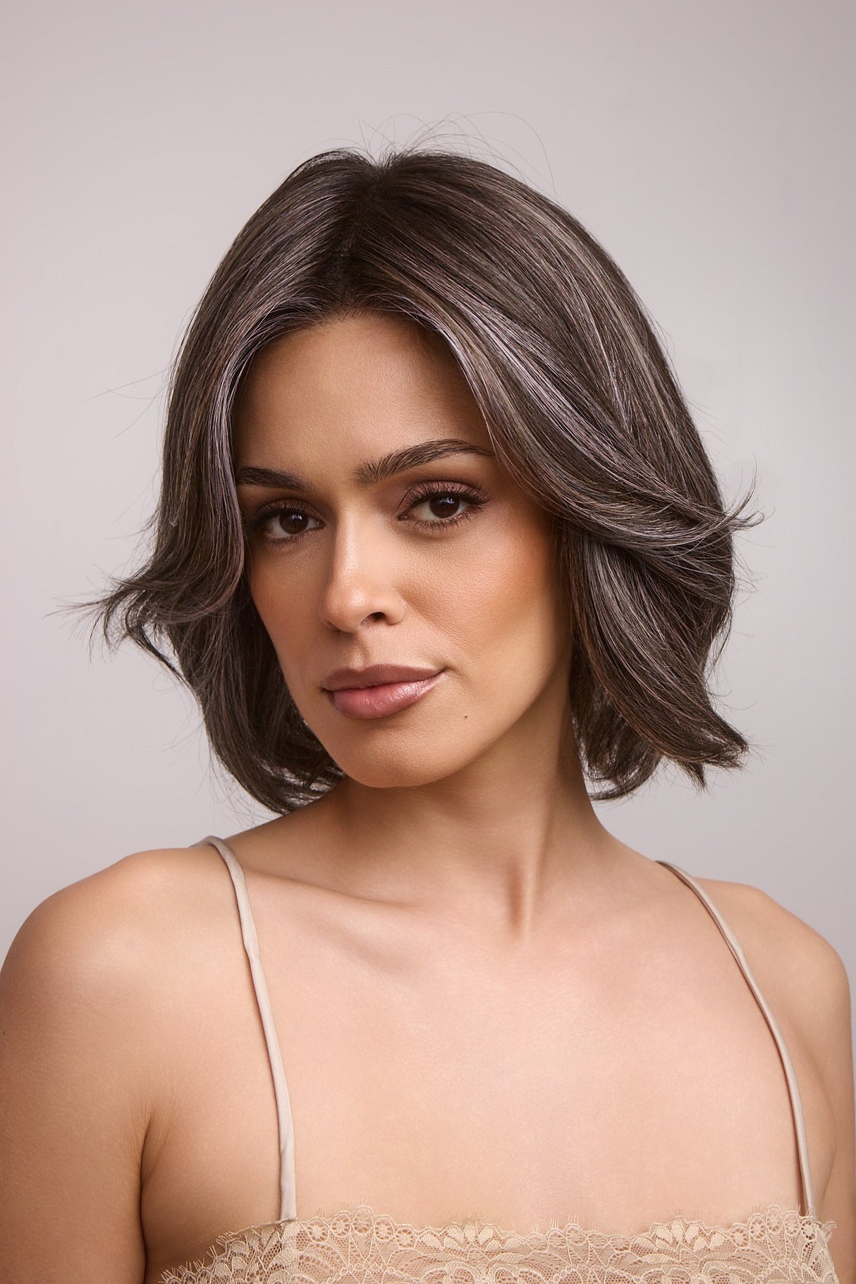 SHOWN COLOR: MUSHROOM GREY