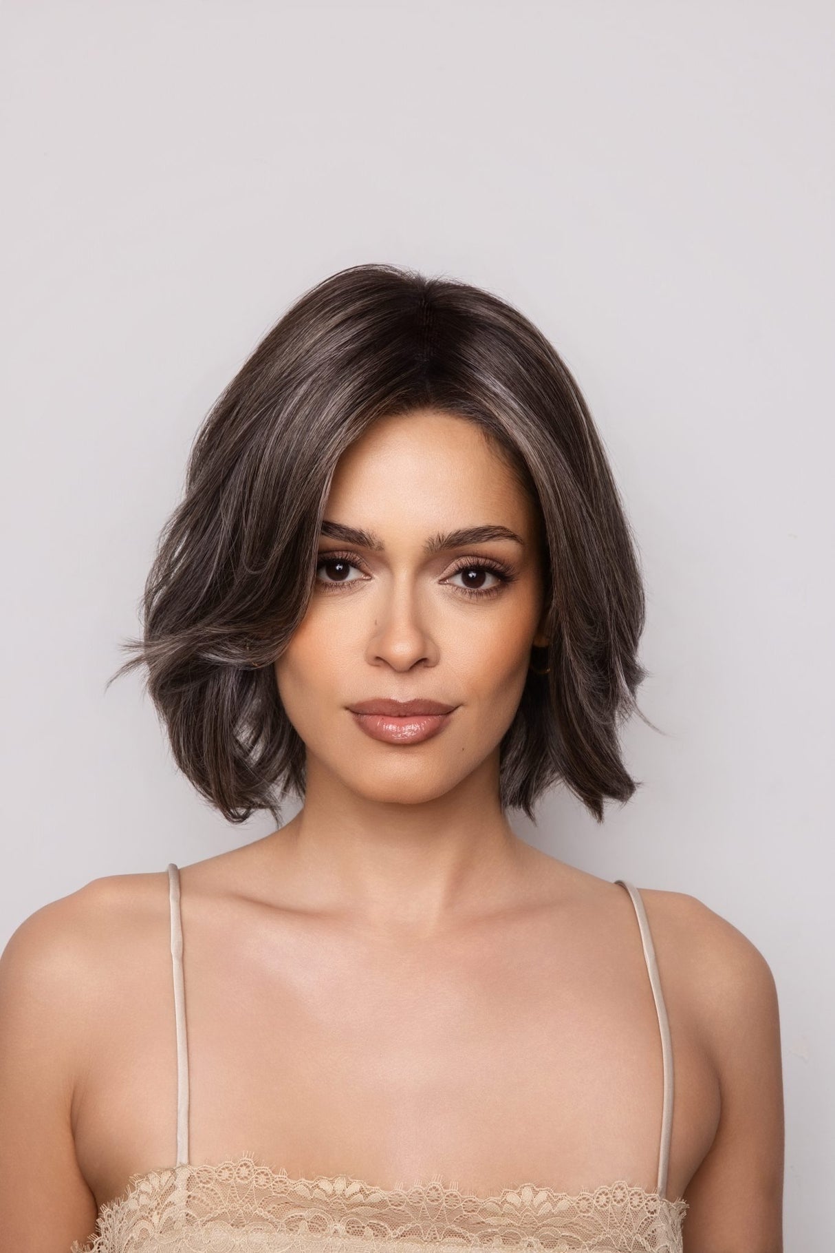 SHOWN COLOR: MUSHROOM GREY