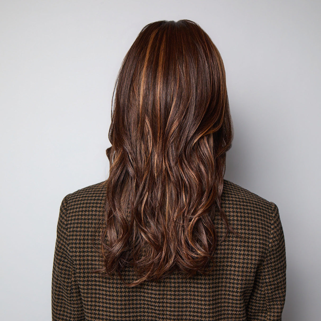 SHOWN COLOR: GLAZED AUBURN-R