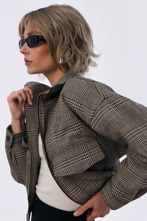 SHOWN COLOR: GREIGE-R