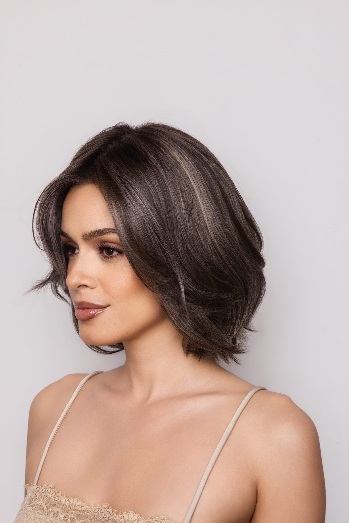SHOWN COLOR: MUSHROOM GREY