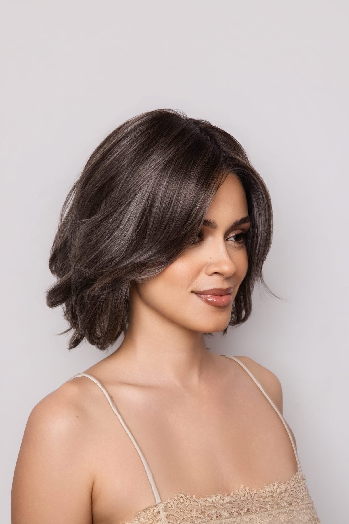 SHOWN COLOR: MUSHROOM GREY