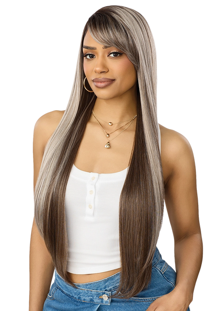 SHOWN COLOR: DR4/Frosted Truffle