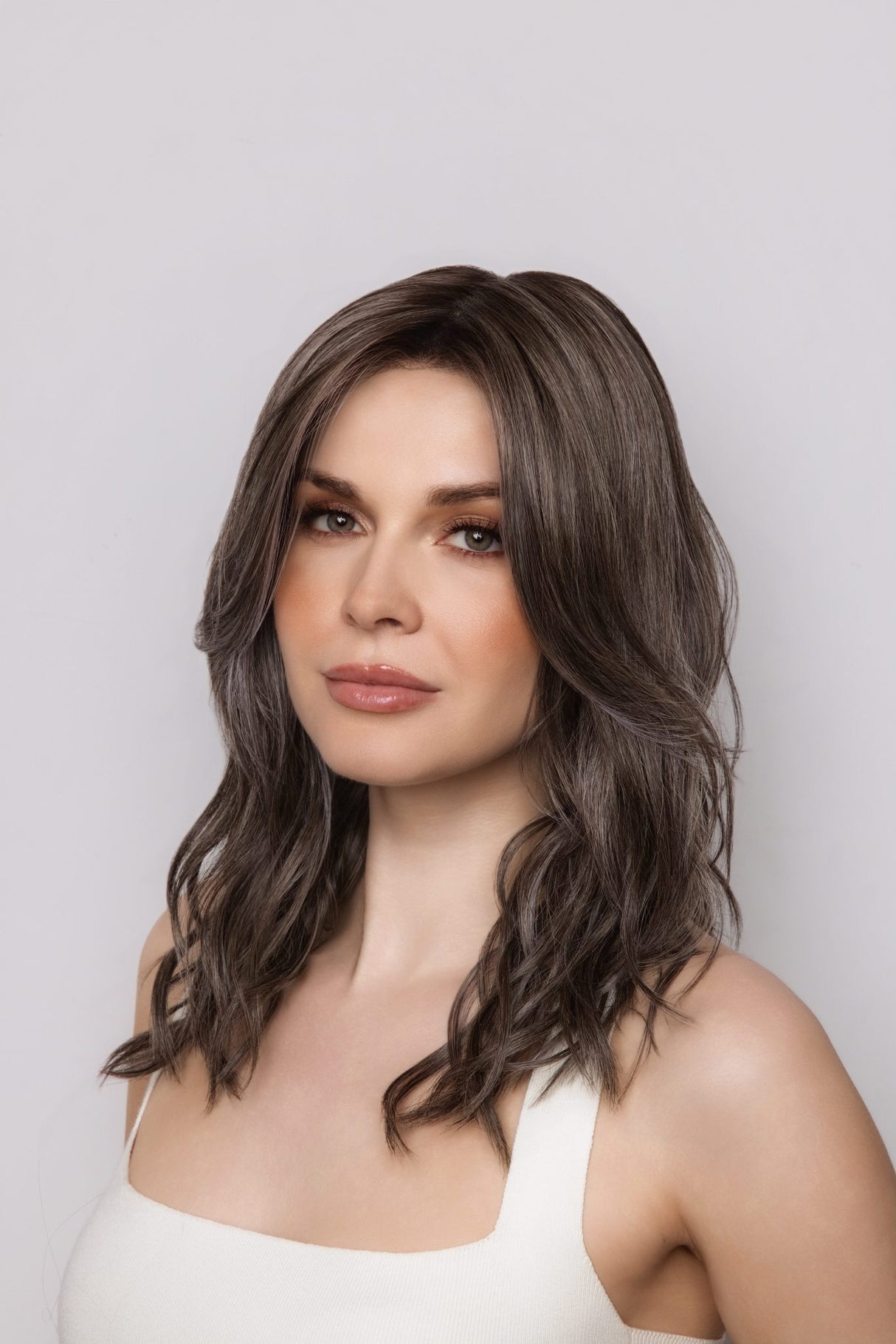 SHOWN COLOR: MUSHROOM GREY