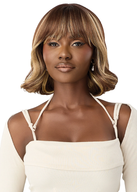 SHOWN COLOR: DR4/Creamy Toffee