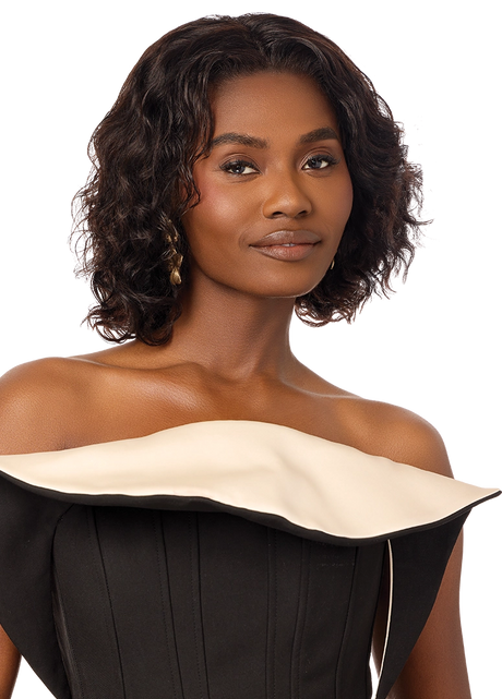 COLOR SHOWN: Natural