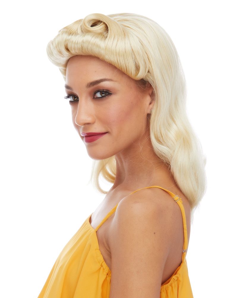PINUP GIRL